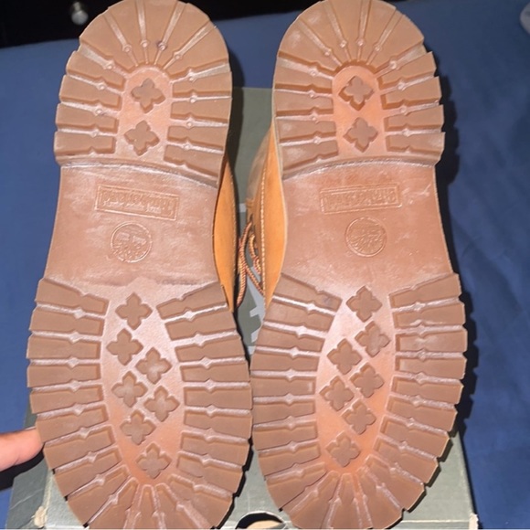Timberland Boots - Picture 4 of 8